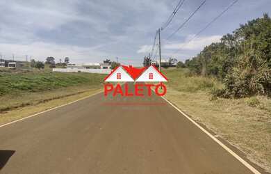 Imagem 2: Terreno 450 m², frente asfalto e área verde do Condomínio Ninho Verde II na cidade de Pard