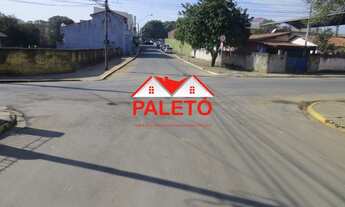 Imagem 2: Casa a venda na cidade de Porangaba, esquina, pertinho da Av, excelente local para comerci