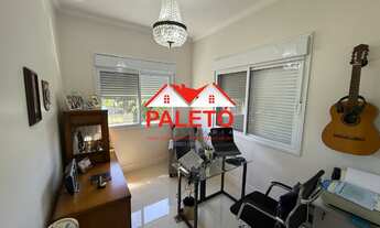 Imagem 4: Casa com 4 suítes a venda no Condomínio Ninho Verde na cidade de Quadra, Aceita Financiame