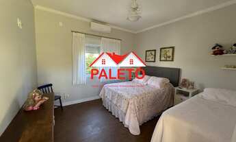 Imagem 7: Casa com 4 suítes a venda no Condomínio Ninho Verde na cidade de Quadra, Aceita Financiame