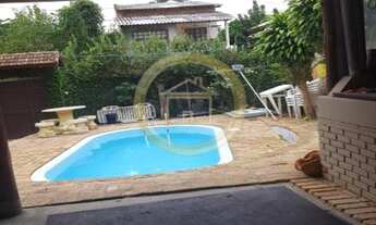 Imagem 2: Casa 05 dormitórios, piscina, espaço gourmet com churrasqueira e fogão a lenha, nos Ingles