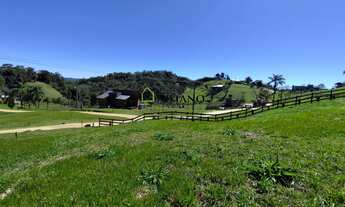 Imagem: Terreno à venda em condomínio fechado