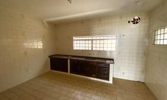 Imagem 6: Casa residencial ou comercial para vender ou alugar no Jardim Planalto, Botucatu, Neisa Im