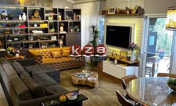 Imagem 7: Casa de Luxo em Condomínio - 4 quartos, 4 suítes, 2 salas, 5 banheiros, 4 vagas, 400m² em