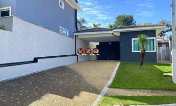 Imagem 2: Casa de Luxo em Condomínio na Vila Capuava, Valinhos-SP: 3 Quartos, 2 Suítes, 2 Salas, 4 B