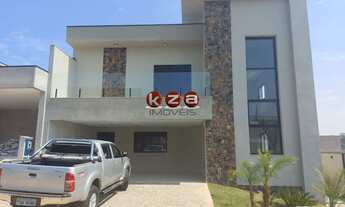 Imagem: Casa de luxo à venda no condomínio MontAlcino