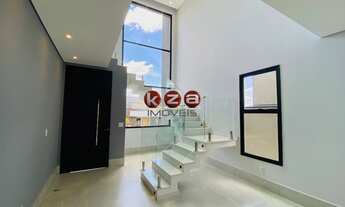 Imagem 6: Casa a venda no condomínio Montalcino: 3 quartos, 3 suítes, 2 salas, 4 banheiros, 2 vagas