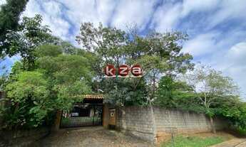 Imagem 3: Chácara de luxo à venda em Valinhos-SP, com 4 quartos, 4 suítes e 15 vagas de garagem!