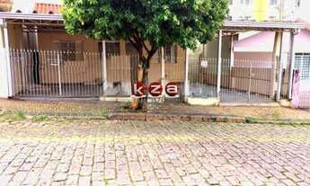 Imagem 2: Casa à venda em Valinhos-SP, Excelente oportunidade para investimento. Venha conferir!