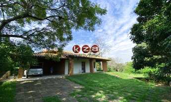 Imagem 1: Chácara de luxo à venda em Valinhos-SP, com 4 quartos, 4 suítes e 15 vagas de garagem!