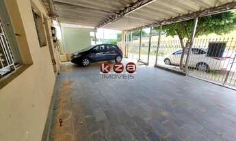 Imagem 4: Casa à venda em Valinhos-SP, Excelente oportunidade para investimento. Venha conferir!