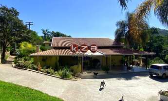 Imagem 2: Chácara à venda em Valinhos-SP, Chácaras Alpina: 3 quartos, 1 suíte, 2 salas, 3 banheiros