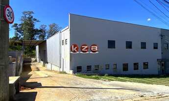 Imagem 2: Galpão Industrial em Condomínio para Locação em Valinhos-SP: 3 Salas, 4 Banheiros, 4 Vagas