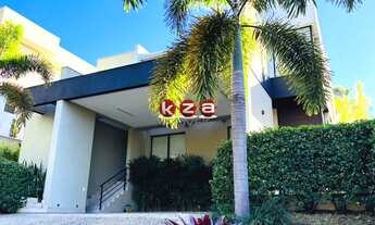 Imagem: Luxuosa Casa em Condomínio à Venda em