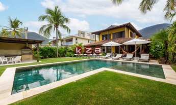 Imagem: Mansão de Luxo em Condomínio Exclusivo