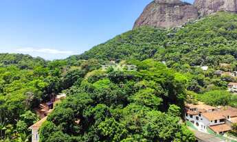 Imagem 2: AMPLO APARTAMENTO REFORMADO 4 QUARTOS NO ALTO DA GÁVEA