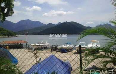 Imagem 3: 4 dormitórios, 3 suíte, 6 banheiro, 4 vagas na garagem, 240M² de Área Construída