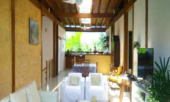 Imagem: CASA PARA ALUGUEL COM VISTA PARA O MAR EM