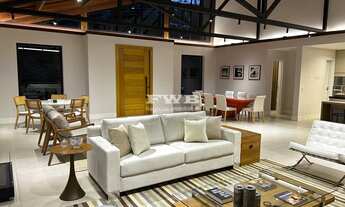 Imagem 2: MANSÃO DESLUMBRANTE NO CONDOMÍNIO DO LAGO DO COMARY EM TERESÓPOLIS