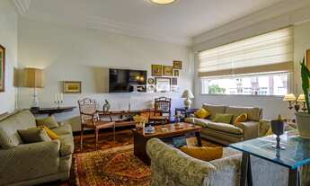 Imagem 3: APARTAMENTO RECÉM-REFORMADO COM 197 M² 4 QUARTOS, SENDO 1 SUITE EM COPACABANA