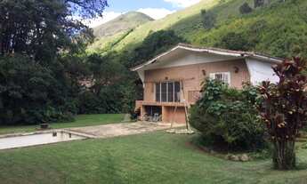 Imagem 2: Terreno, 4277M² de Área Construída na Rua Sara