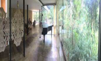 Imagem 3: CASA DE CELEBRIDADE COM QUADRA DE TENIS EM CONDOMINIO FECHADO NO ALTO GÁVEA