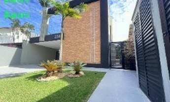 Imagem: Casa de Luxo à Venda em Bertioga-SP, no