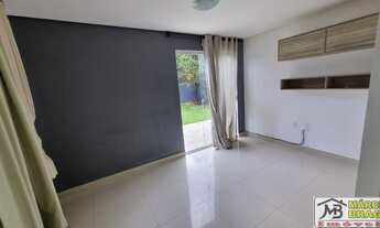 Imagem 3: Casa Duplex em Condomínio Fechado com Energia Solar