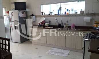 Imagem 6: Casa assobradada com 03 suítes e piscina - Venda - Vila Haro - Zona Leste