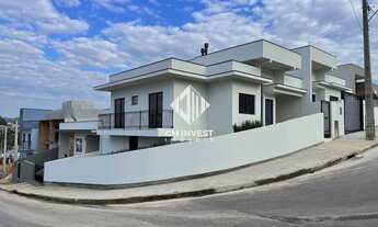 Imagem: Casa de Esquina com 3 Quartos, Suíte e