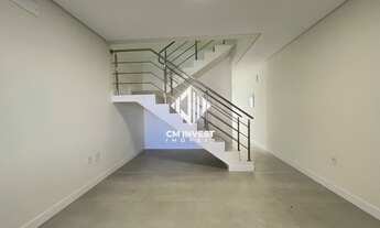 Imagem 5: Imóvel Alto Padrão São José SC - 3 Quartos, Suíte com Closet e Acabamento Premium