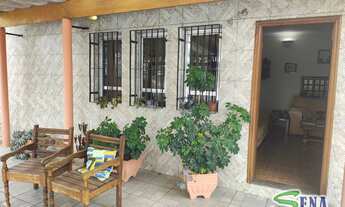 Imagem 2: Casa térrea ampla e com quintal e corredor lateral!