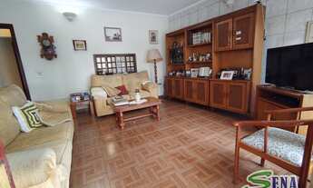 Imagem 3: Casa térrea ampla e com quintal e corredor lateral!