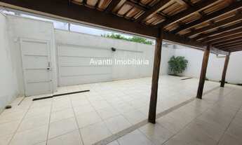 Imagem: Casa à venda no Bairro Santa Mônica com