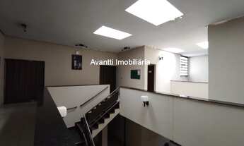 Imagem: Prédio comercial de esquina disponível