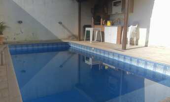 Imagem: VENDO SOBRADO COM SUITE E PISCINA NO CAPÃO