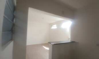 Imagem 4: ALUGO CASA COM 3 CÔMODOS NO JARDIM VERA CRUZ (LR2313