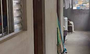 Imagem: VENDO SOBRADO COM DUAS CASAS E TERRENO LIVRE