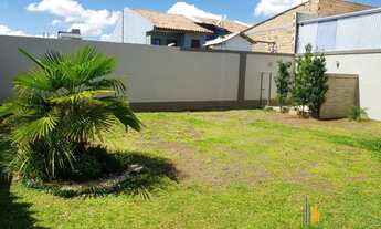 Imagem 2: 3 dormitórios, 1 suítes, 3 banheiro, 2 vagas na garagem