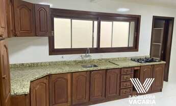 Imagem 5: 3 dormitórios, 1 suítes, 1 banheiros, 141M² de Área Construída