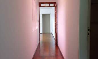 Imagem 2: 3 dormitórios, 1 suítes, 1 banheiros, 1 vaga na garagem, 153M² de Área Construída