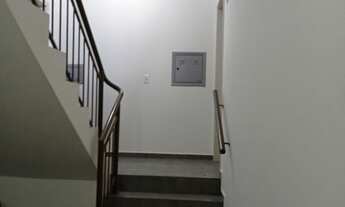 Imagem 2: 2 dormitórios, 1 banheiros, 1 vaga na garagem, 70M² de Área Construída