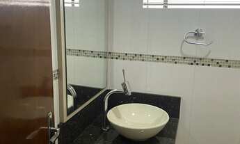 Imagem 6: 3 dormitórios, 1 suítes, 1 banheiros, 141M² de Área Construída