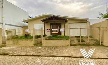 Imagem: 3 dormitórios, 2 banheiro, 3 vagas na garagem