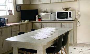 Imagem 6: 4 dormitórios, 3 banheiro, 2 vagas na garagem