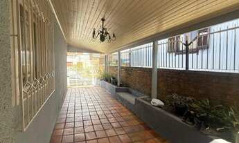 Imagem 4: 2 dormitórios, 1 banheiros, 2 vagas na garagem