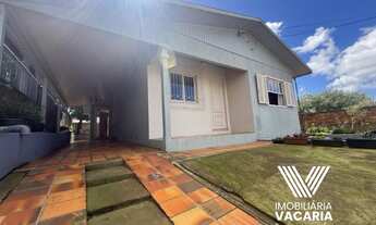 Imagem 2: 2 dormitórios, 1 banheiros, 2 vagas na garagem