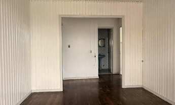 Imagem 7: 4 dormitórios, 2 banheiro, 2 vagas na garagem