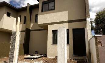 Imagem: 3 dormitórios, 2 banheiro, 1 vaga na garagem