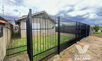 Imagem 2: 2 dormitórios, 1 banheiros, 1 vaga na garagem